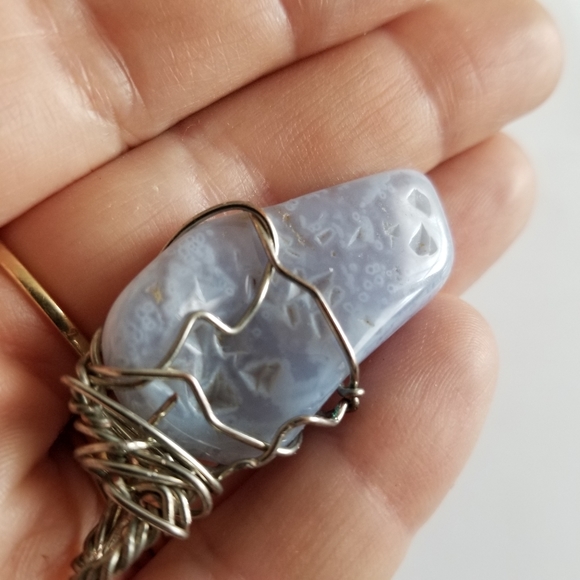Handmade wire wrapped pendant pale blue stone silver tone Agate - Picture 6 of 10